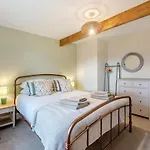 3 Bed In Oc-a36048 Holiday home