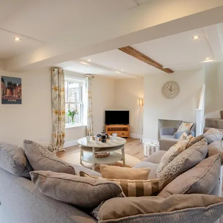 3 Bed In Oc-a36048 Haxby