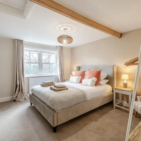 3 Bed In Oc-a36048
