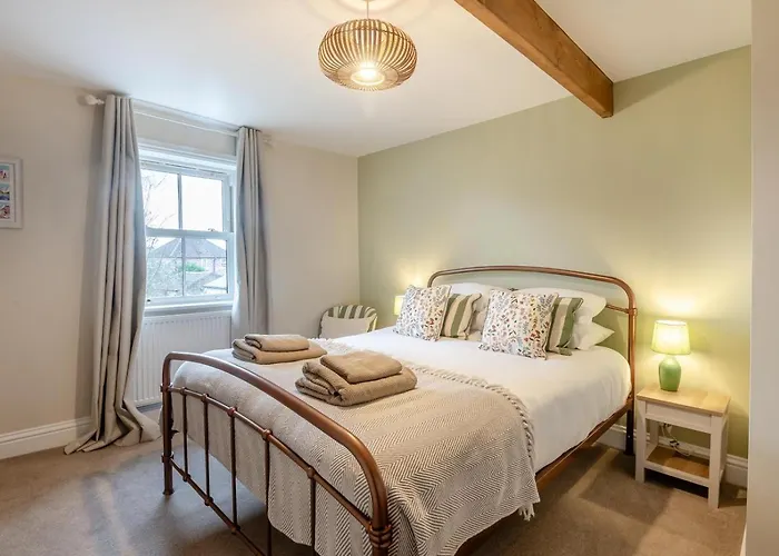 3 Bed In Oc-a36048