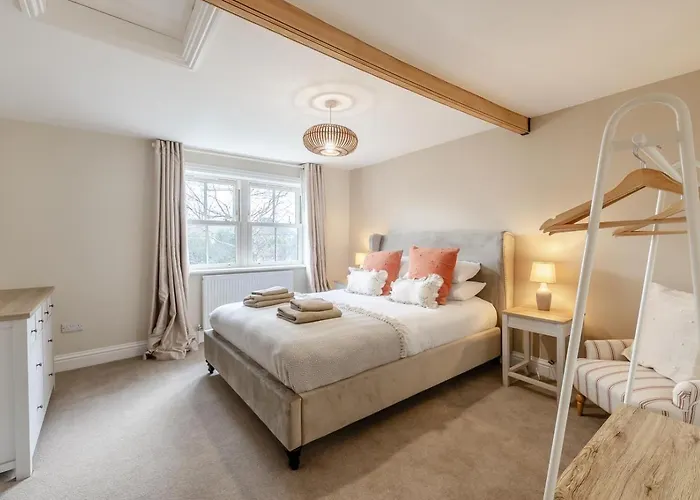 3 Bed In Oc-a36048